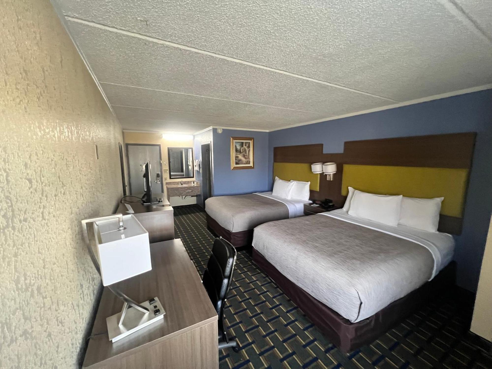 Quality Inn & Suites Near Six Flags East 애틀랜타 외부 사진